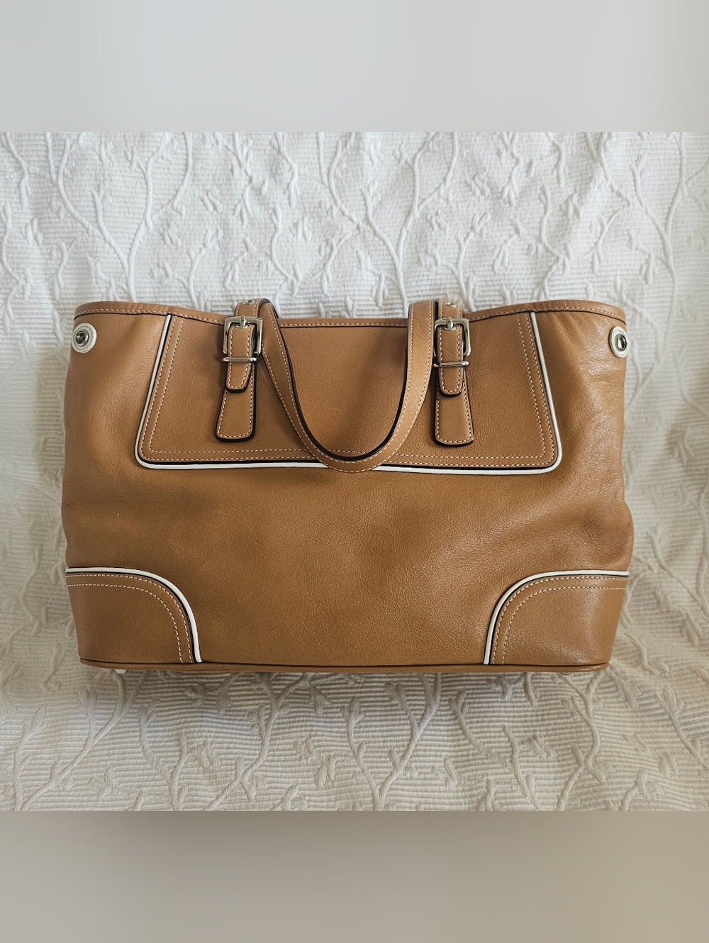 Vintage Coach Hamptons Small Carryall Satchel 9605 (Tan/White Trim) - Picture 5 of 16